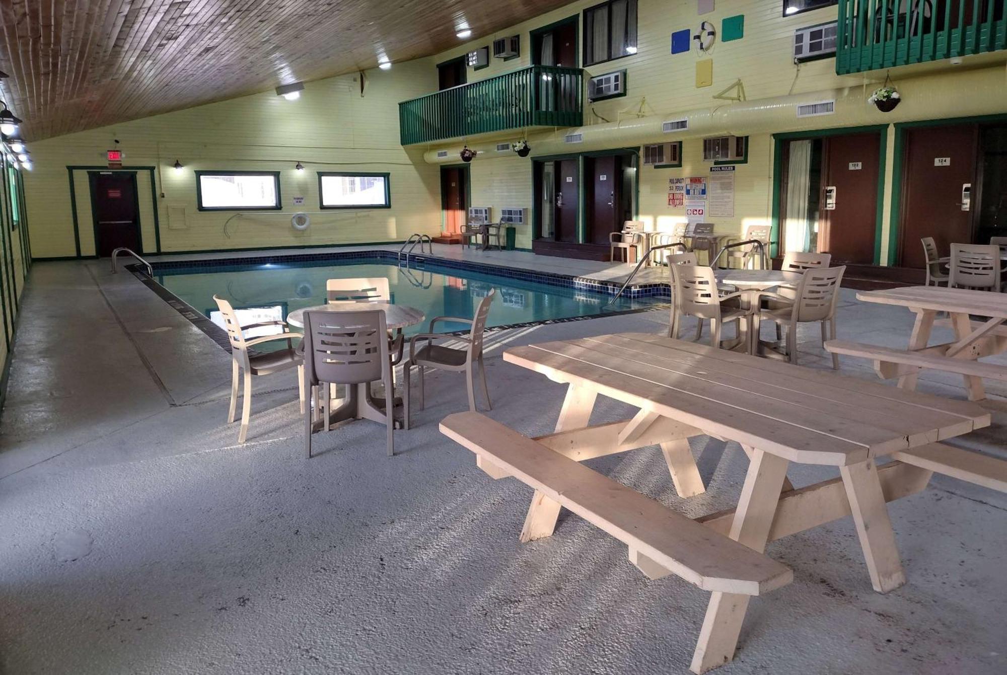 Americas Best Value Inn - Duluth Spirit Mountain Inn Exterior foto